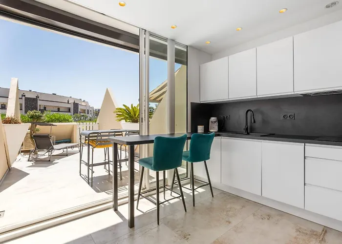 Ambassador Elegance And Comfort Steps From The Naturist 別荘 アグド