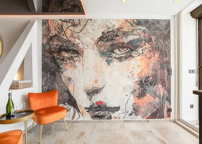 Ambassador Elegance And Comfort Steps From The Naturist アグド